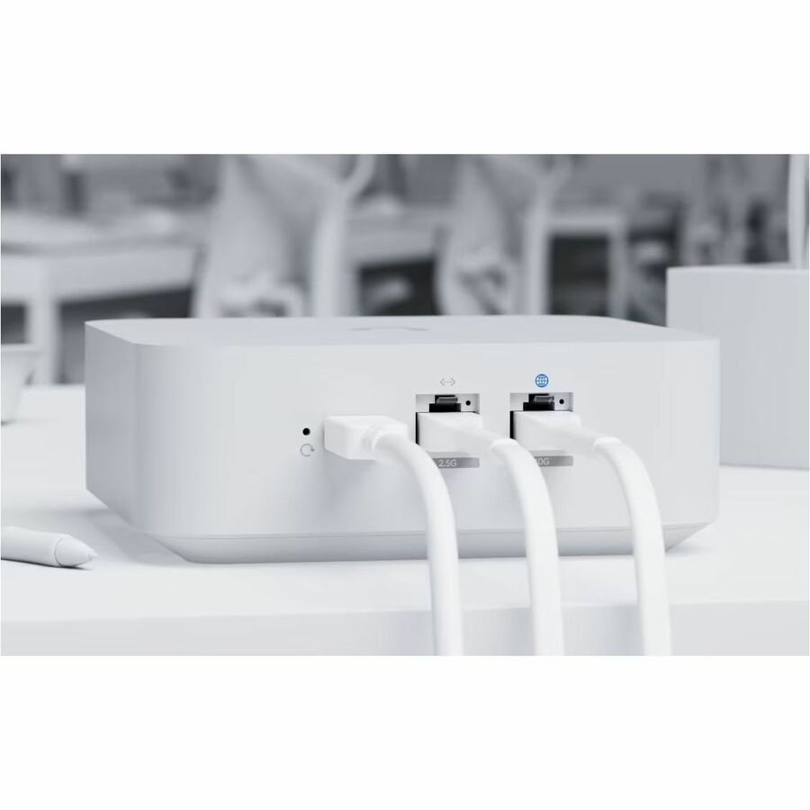Ubiquiti UX7 UniFi Express 7